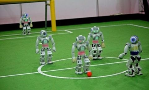 Robôs se preparam para Copa do Mundo